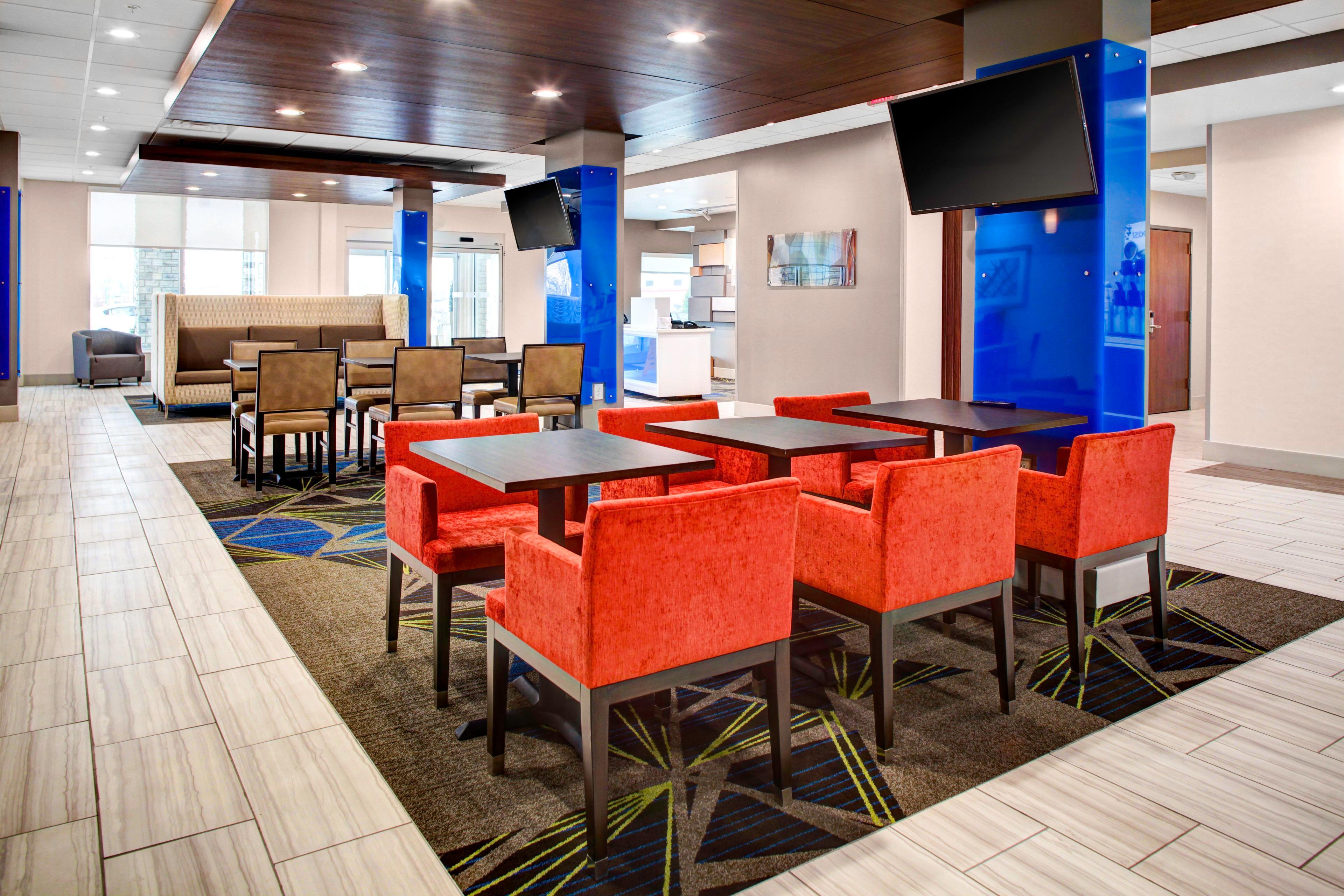 Holiday Inn Express & Suites Coldwater By Ihg Kültér fotó