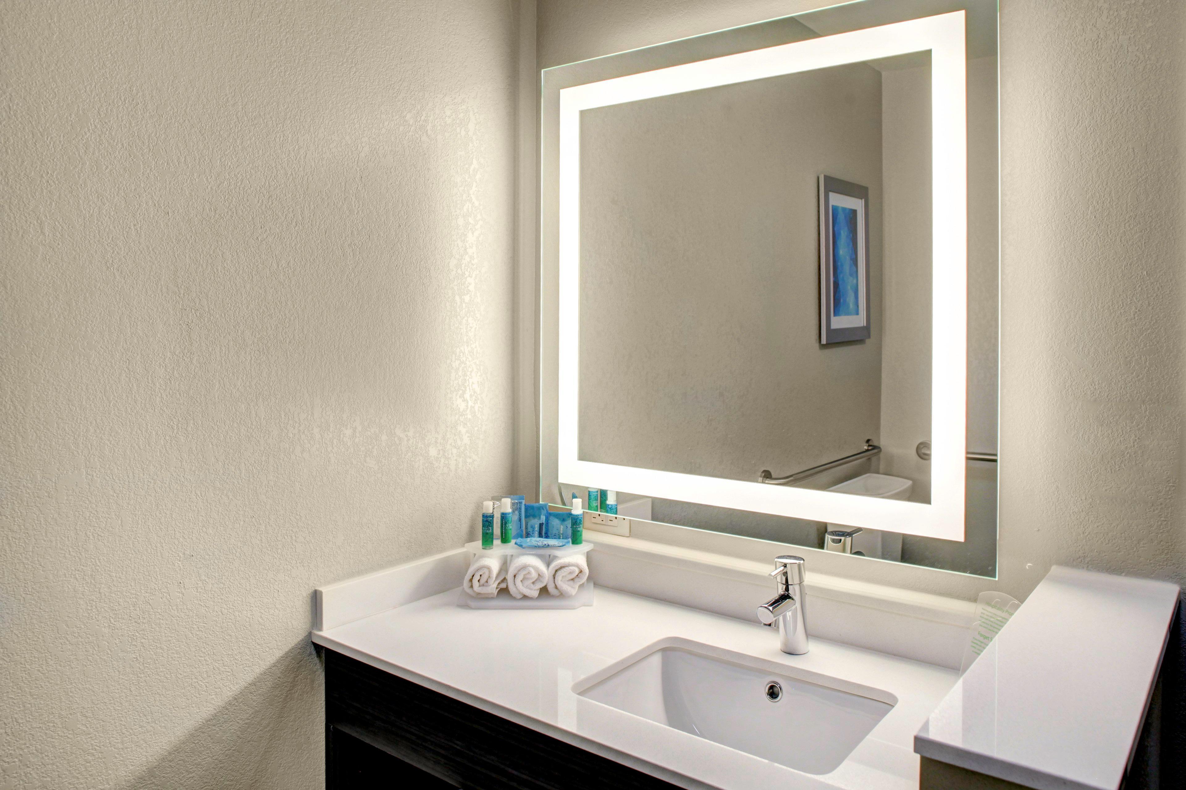 Holiday Inn Express & Suites Coldwater By Ihg Kültér fotó