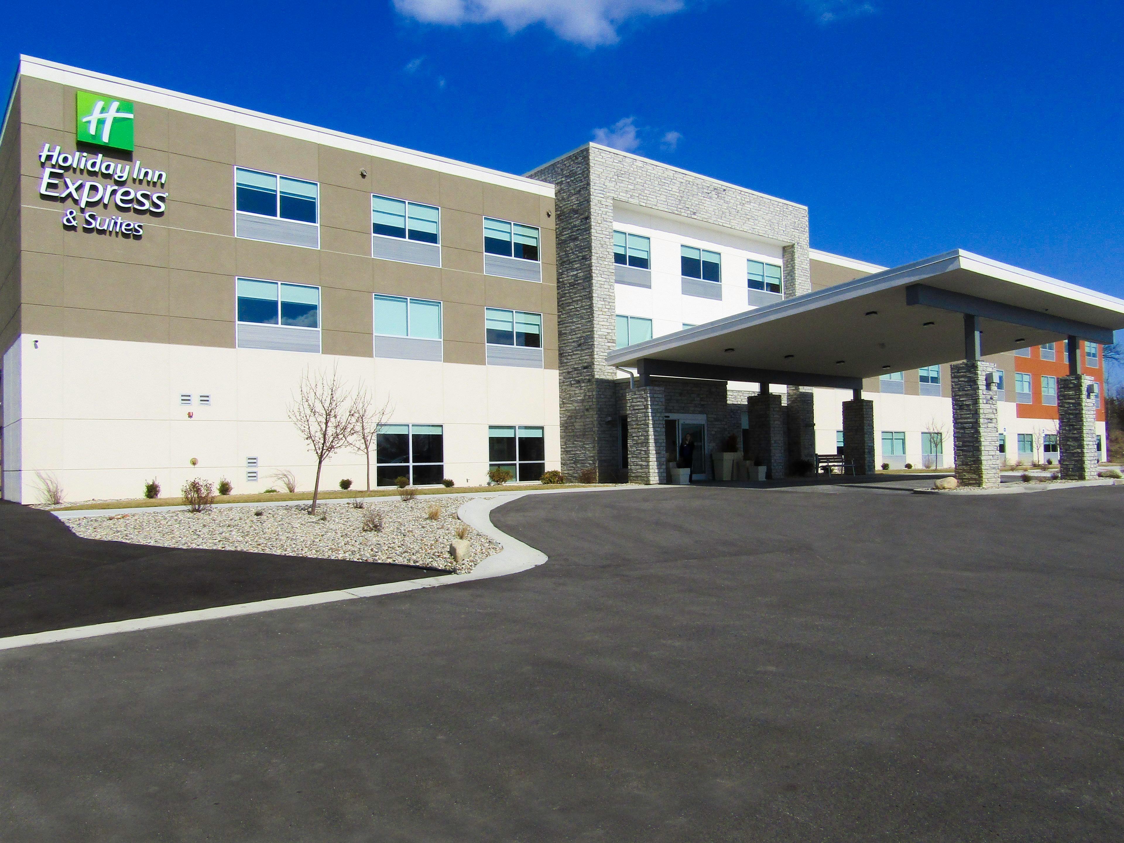 Holiday Inn Express & Suites Coldwater By Ihg Kültér fotó